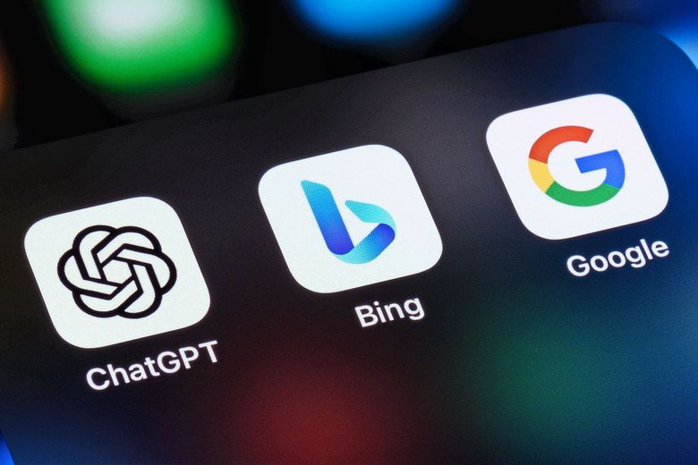 Auf einem Smartphone sind drei Apps sichtbar: ChatGPT, Bing und Google.