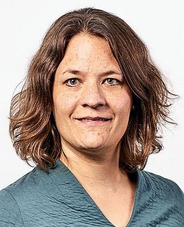 Ein Portraitfoto von Adina Baiatu.