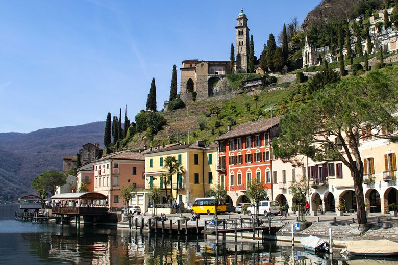 Morcote vom See aus betrachtet.