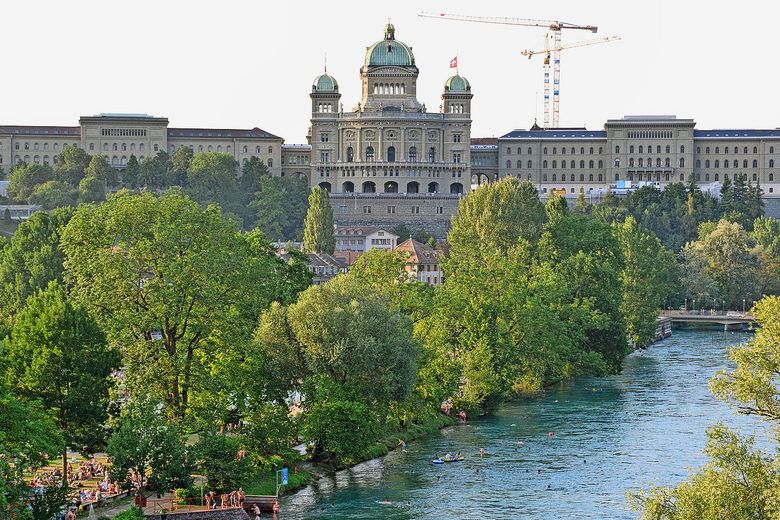 Blick auf das Bundeshaus in Bern. Foto: Parlamentsdienste 3003 Bern/Béatrice Devènes