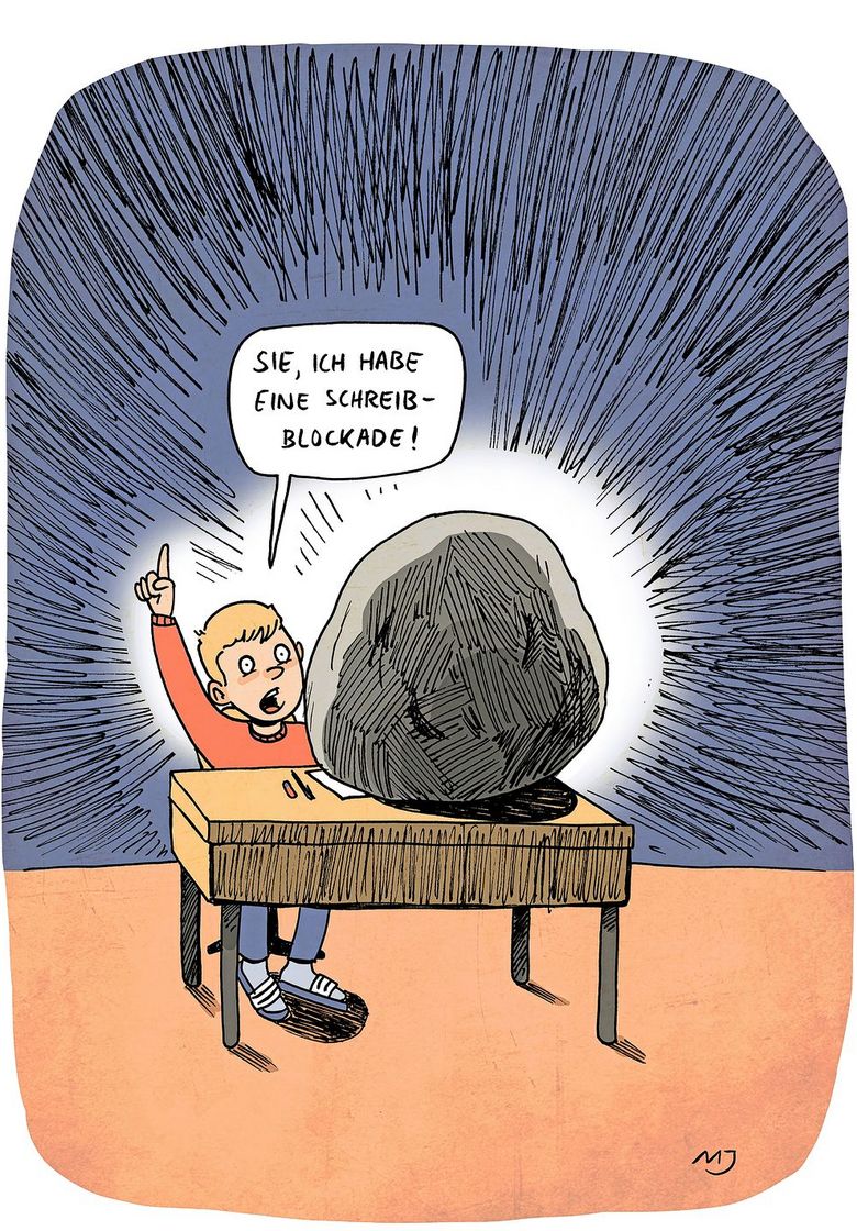 Schulkind hat einen riesigen Stein auf dem Pult.