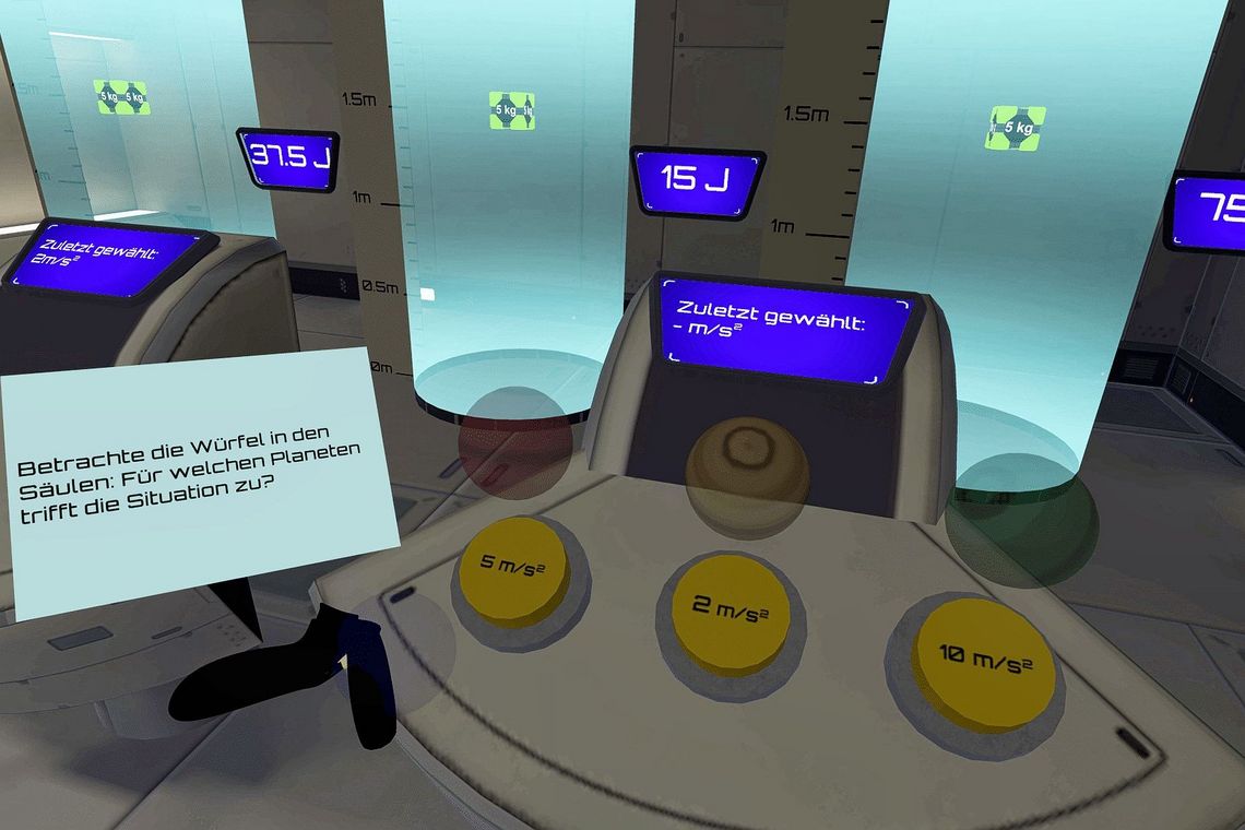In einem virtuellen Raum stehen drei Säulen mit je einem Würfel. In einem Textfeld steht die Aufgabe: Betreachte die Würfel: Für welchen Planeten trifft die Situation zu?
