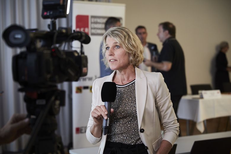 Zentralpräsidentin LCH Dagmar Rösler spricht vor der Kamera über die Bildungskrise.