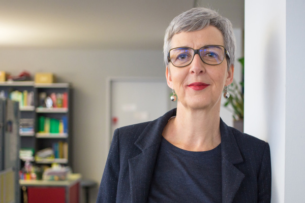 Porträtbild von Antoinette Killias, neue Geschäftsführerin des LCH